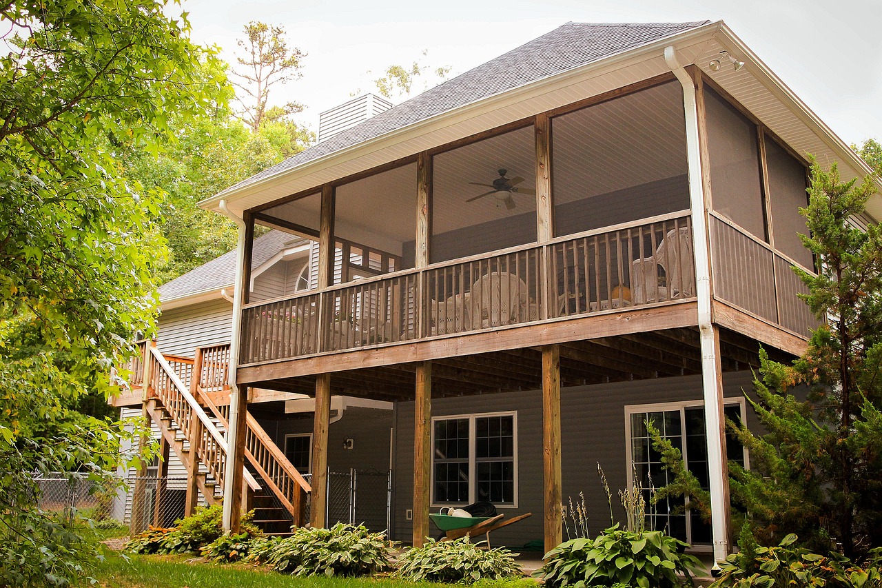 back porch, rear porch, back patio